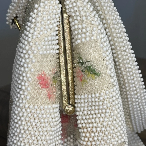Vintage 1950’s Lumured Floral beaded handbag with Mirror Clutch shoulder purse - Picture 9 of 16